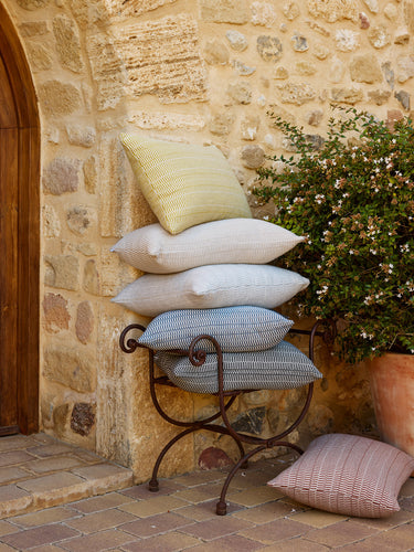 PISTA Pebble Pillow
